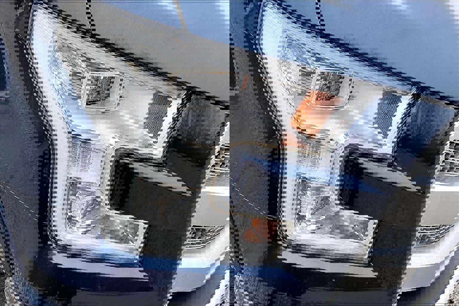 Used 2016 Ford F150 Platinum w/ Equipment Group 701A Luxury AWD/4WD image 27