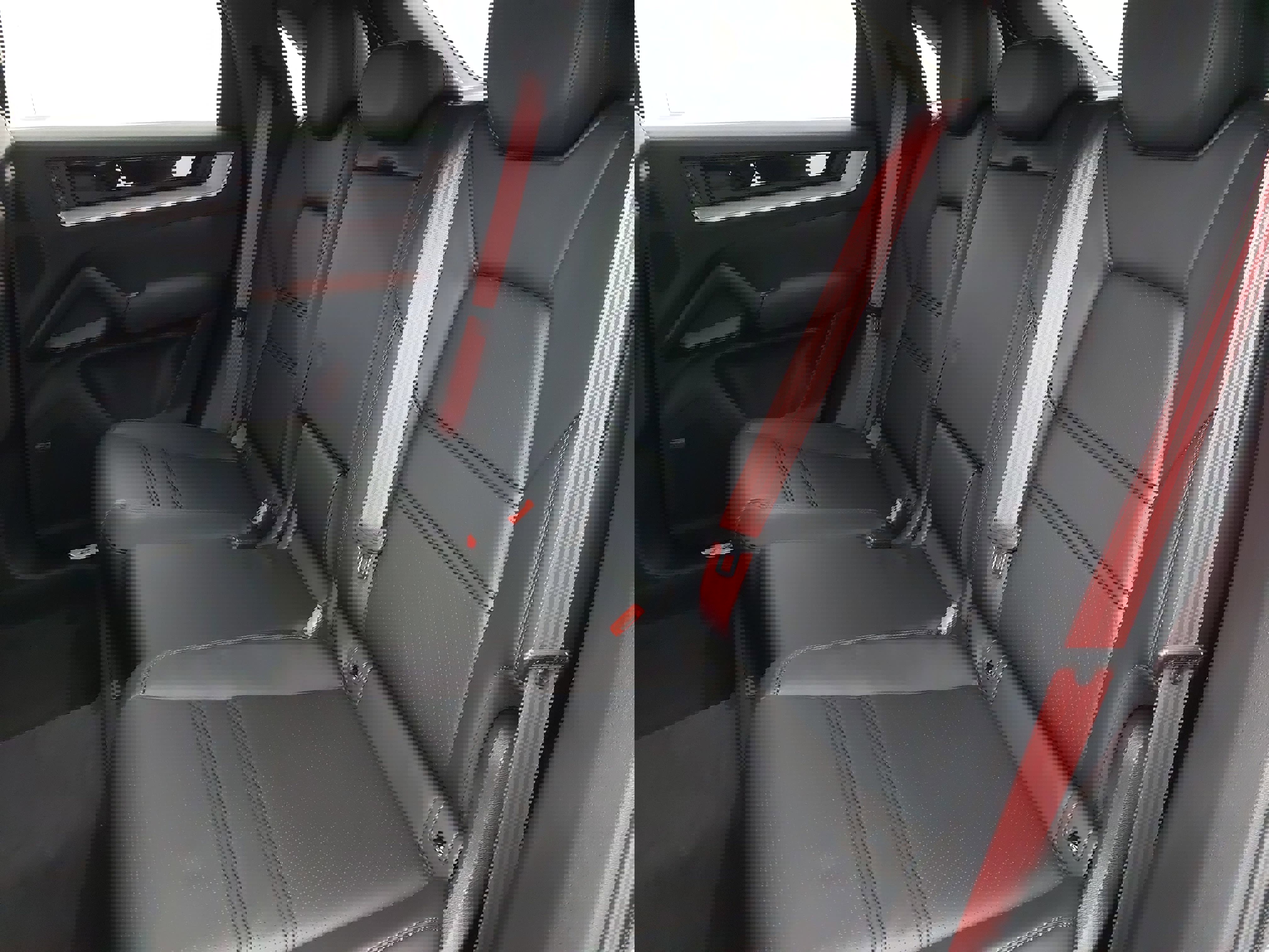 Certified 2025 Porsche Cayenne Coupe image 16