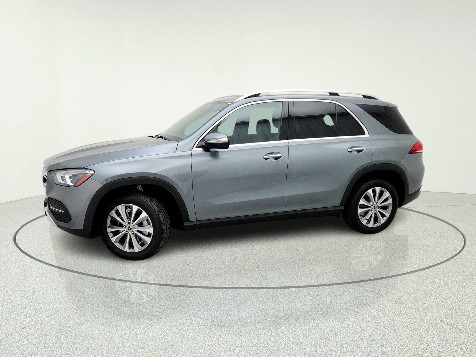Certified 2022 Mercedes-Benz GLE 350 4MATIC w/ Premium Package image 15