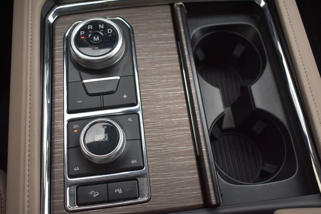 Used 2024 Ford Expedition Max Limited AWD/4WD image 40