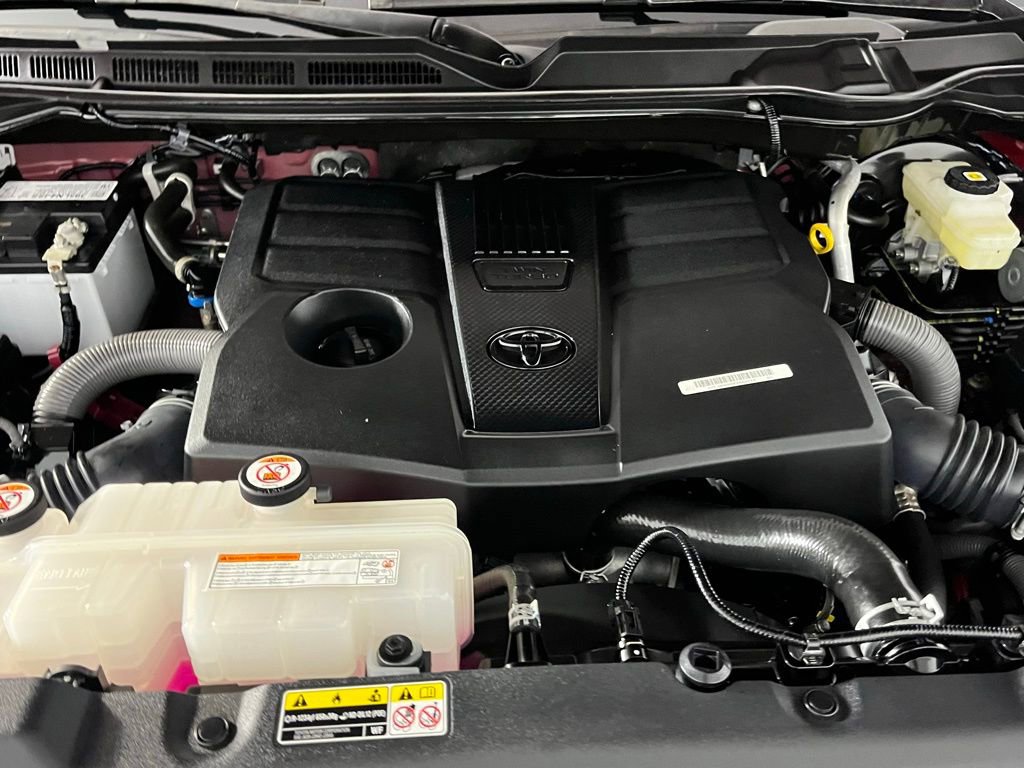 Used 2023 Toyota Tundra Limited image 33