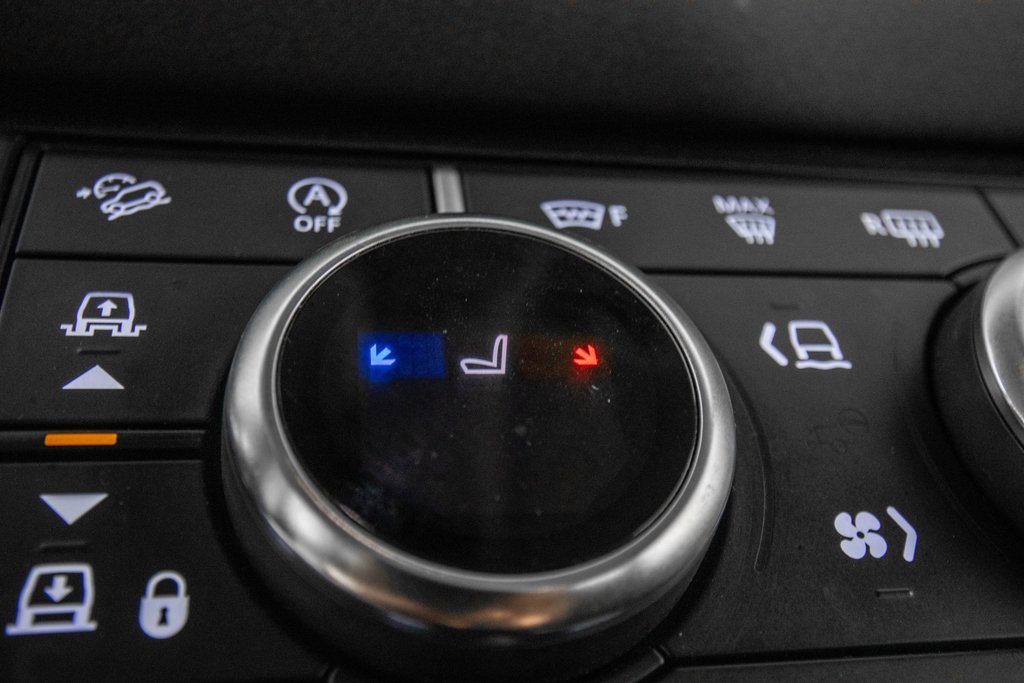 Used 2020 Land Rover Defender 110 SE image 26