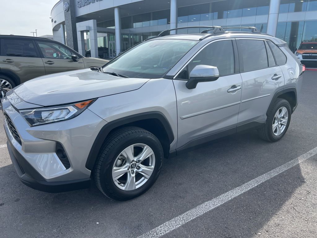 Used 2020 Toyota RAV4 XLE w/ Convenience Package image 33