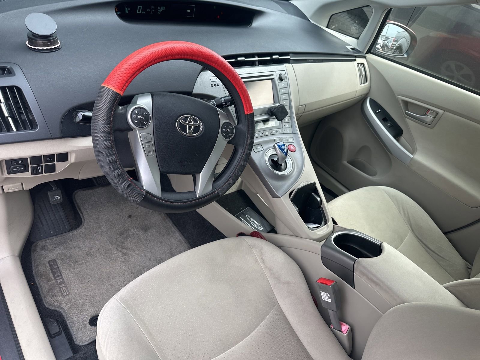 Used 2012 Toyota Prius Three w/ Solar Roof Pkg FWD image 13