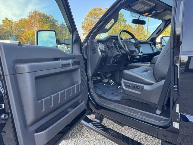 Used 2016 Ford F250 Lariat w/ Lariat Ultimate Package image 8