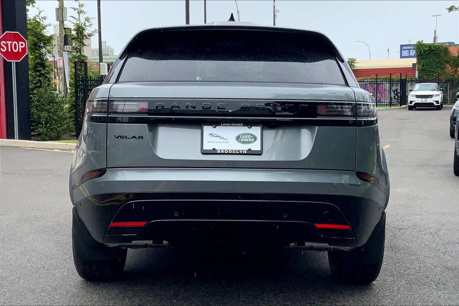 New 2026 Land Rover Range Rover Velar Dynamic SE image 4