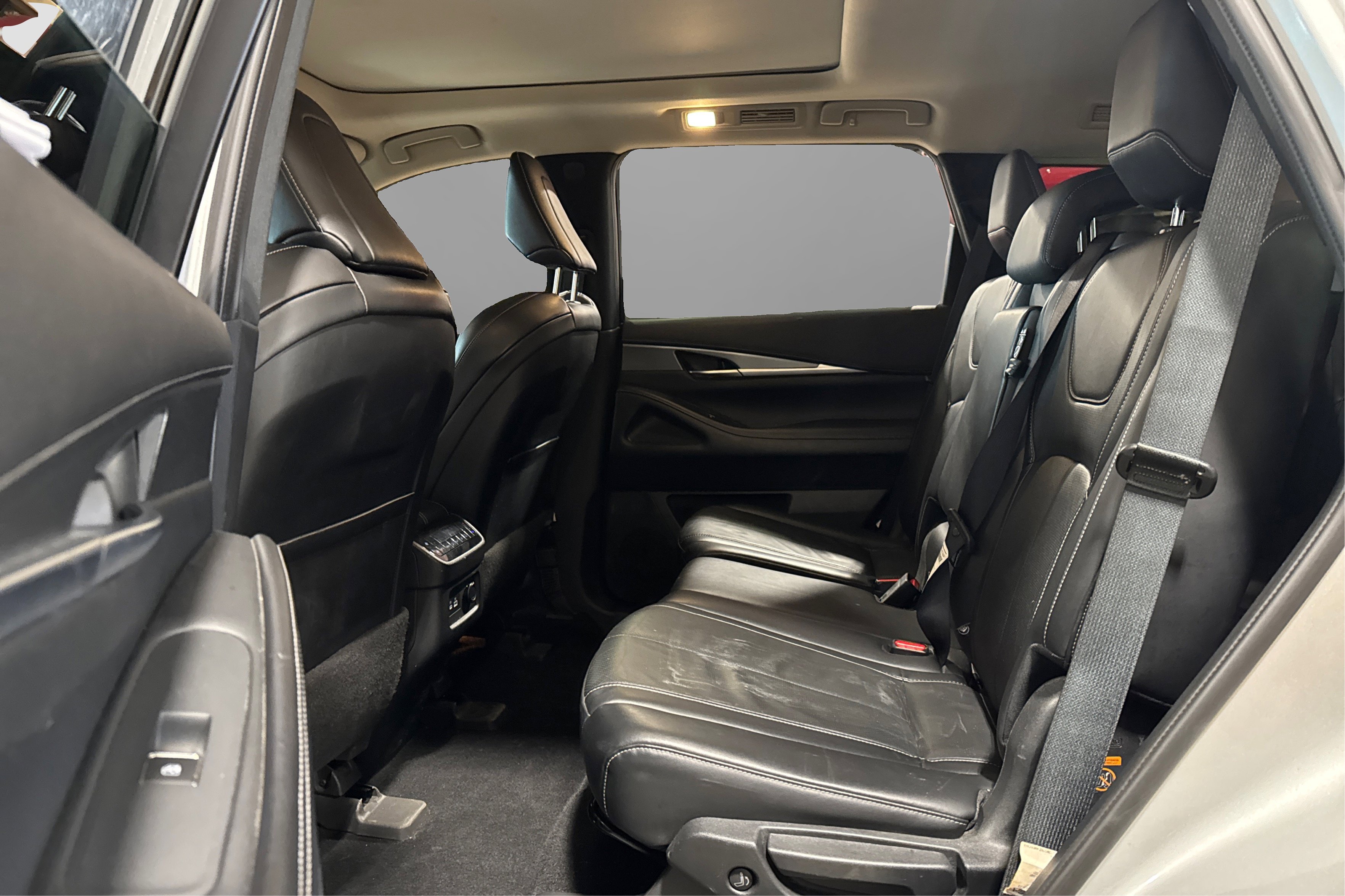 Used 2022 INFINITI QX60 Luxe image 38