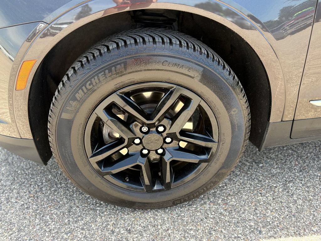 Used 2018 Cadillac XT5 FWD image 28