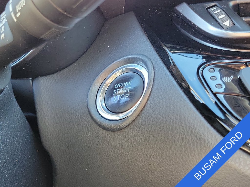 Used 2019 Toyota C-HR Limited FWD image 25
