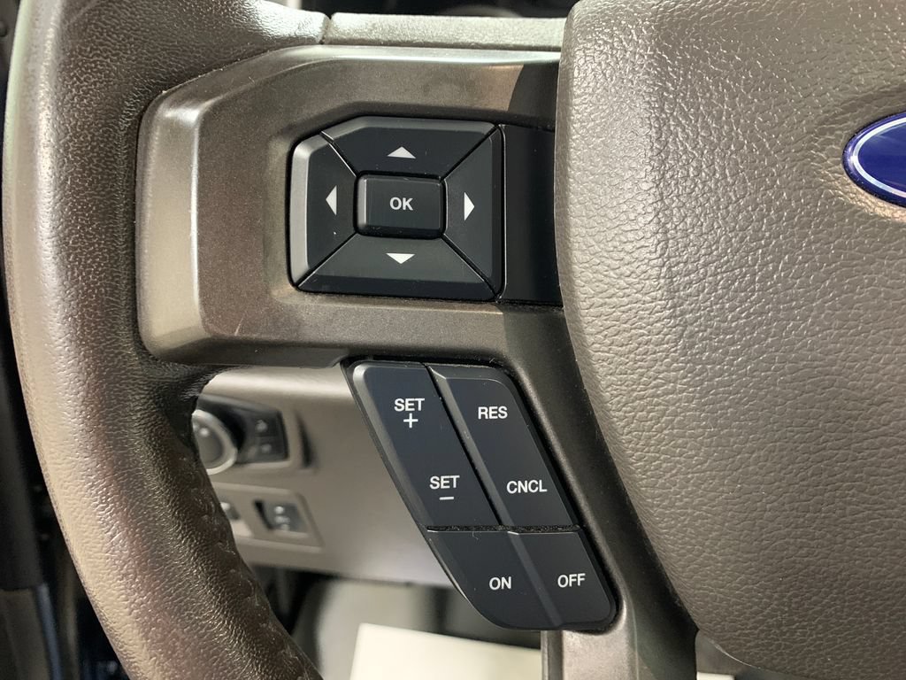 Used 2018 Ford Expedition XLT w/ Equipment Group 201A AWD/4WD image 24