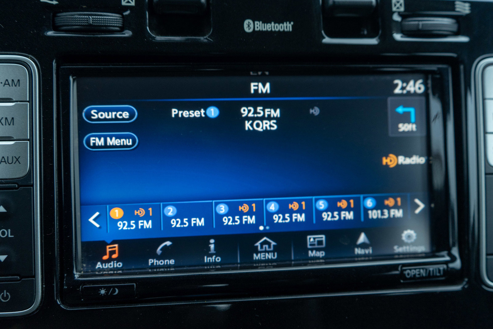 Used 2016 Nissan Leaf SV image 18