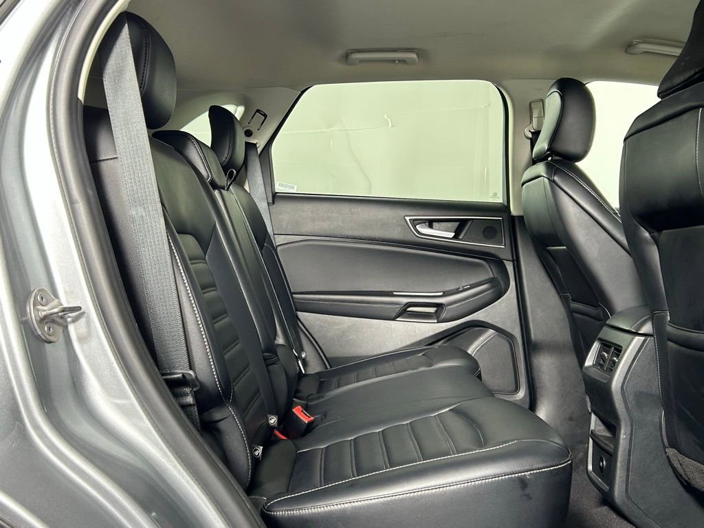 Used 2024 Ford Edge SEL image 12