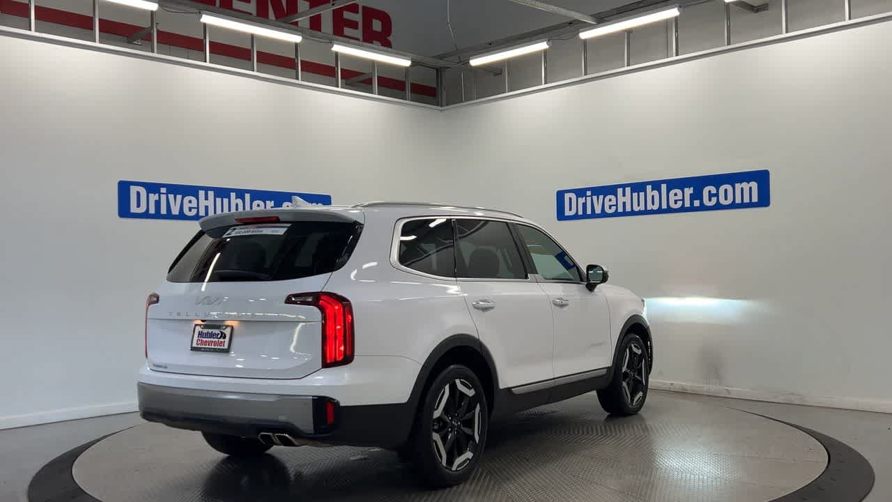 Used 2025 Kia Telluride S FWD image 2