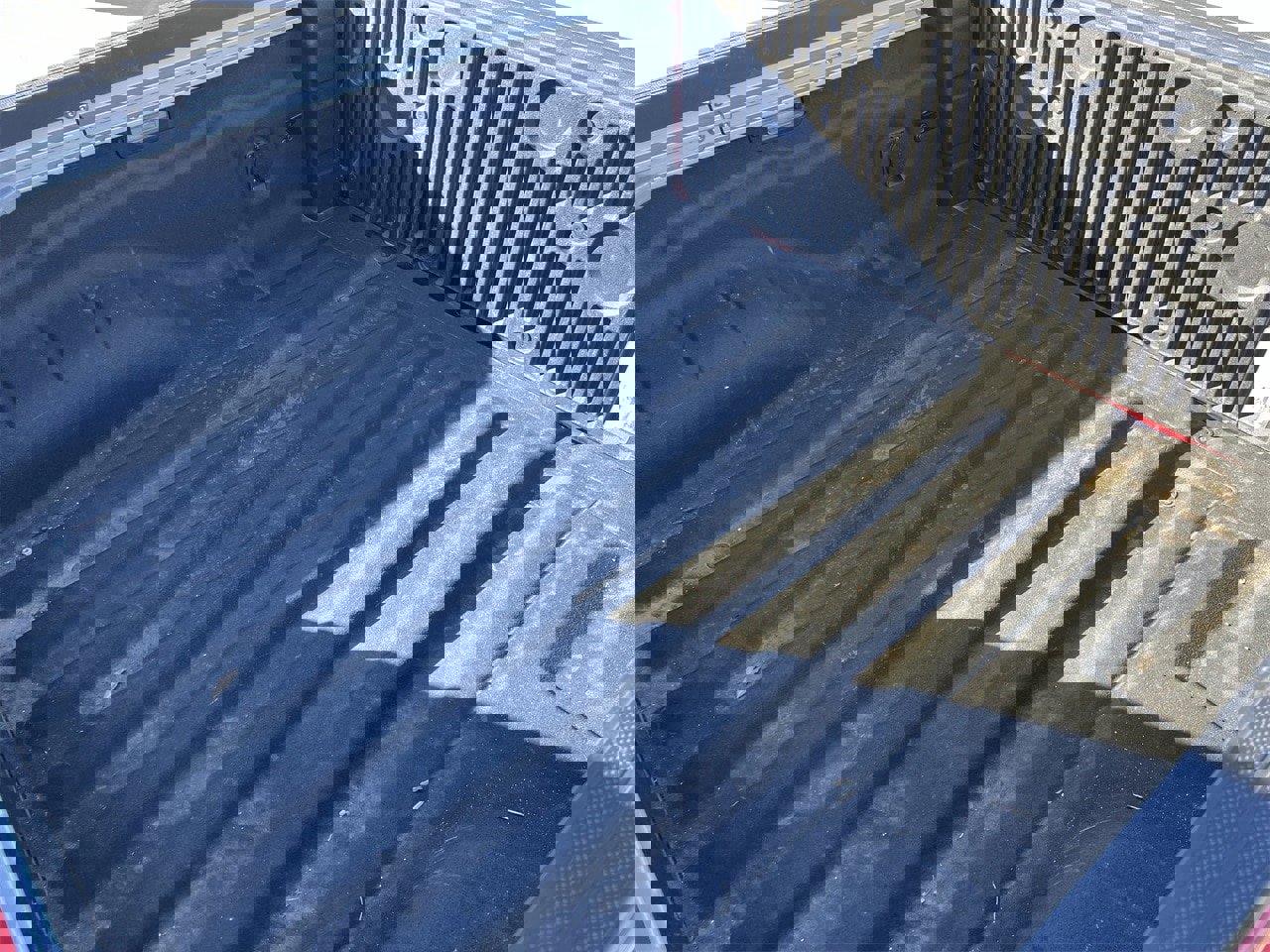 Used 2023 Nissan Frontier SV w/ SV Convenience Package image 7