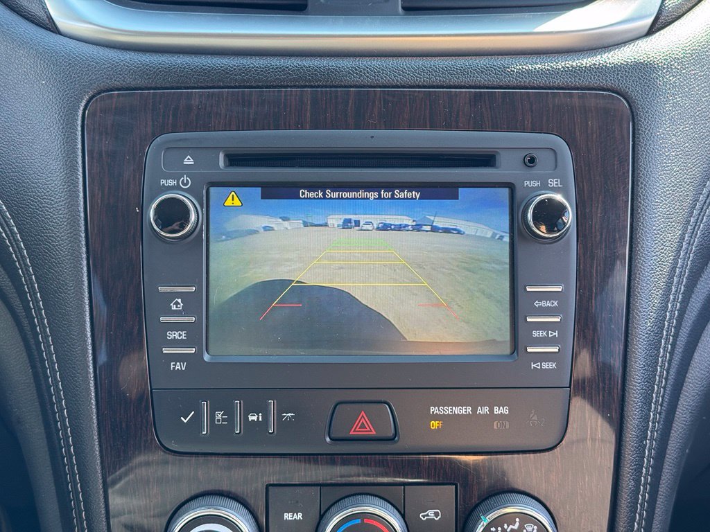 Used 2017 Chevrolet Traverse LT AWD/4WD image 4