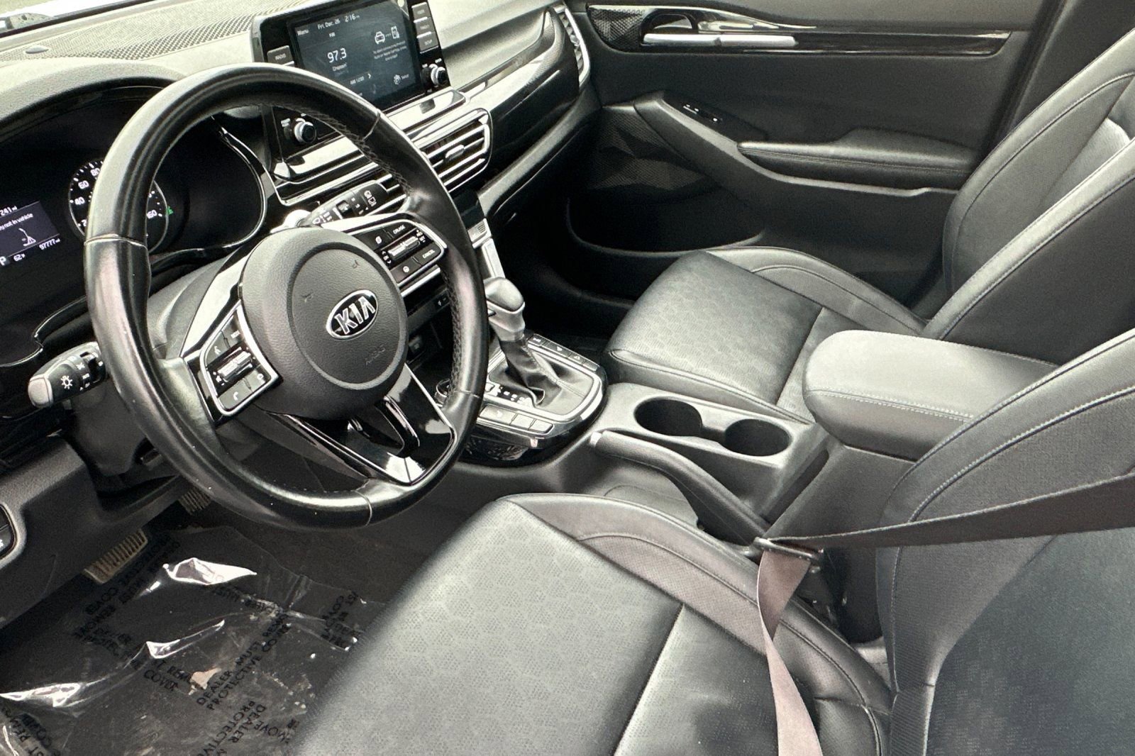 Used 2021 Kia Seltos EX image 10