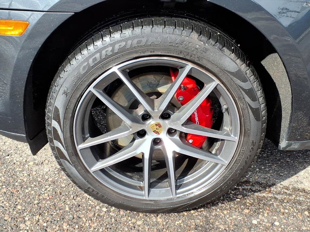 Used 2022 Porsche Macan S image 9