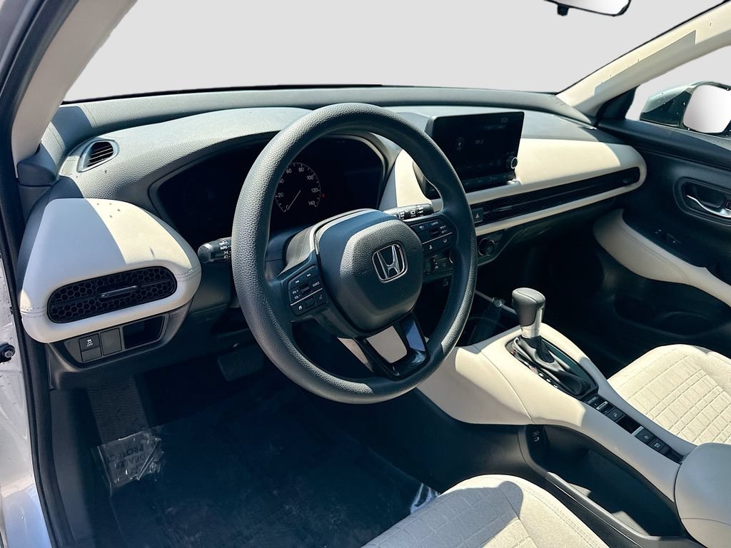 Used 2024 Honda HR-V LX image 9