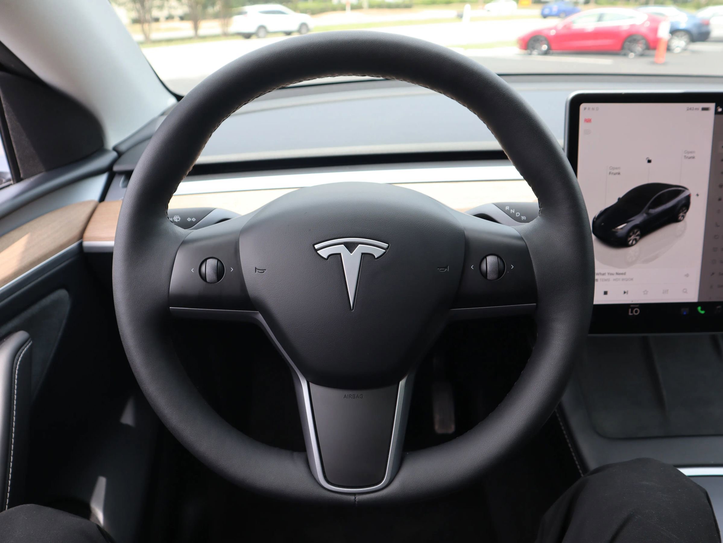 Used 2024 Tesla Model Y Long Range AWD/4WD image 15