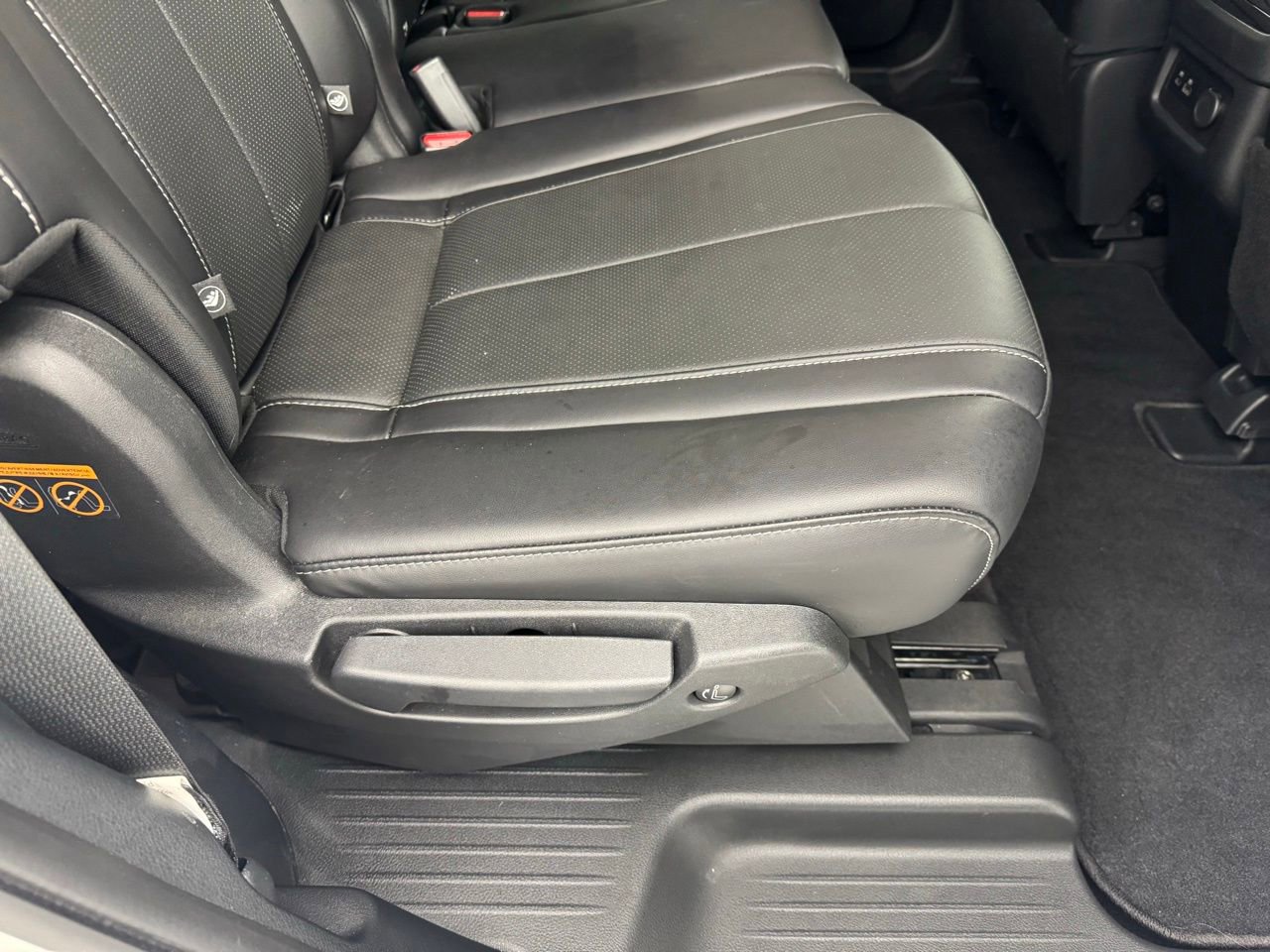 Used 2023 INFINITI QX60 Luxe w/ Performance Audio Package image 32