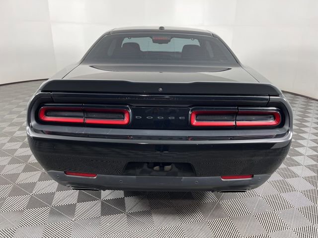 Used 2021 Dodge Challenger R/T w/ Blacktop Package image 9