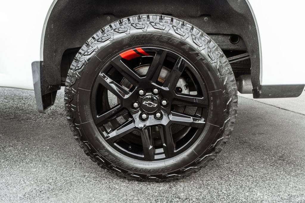 Used 2022 Chevrolet Silverado 1500 RST w/ Redline Edition AWD/4WD image 30