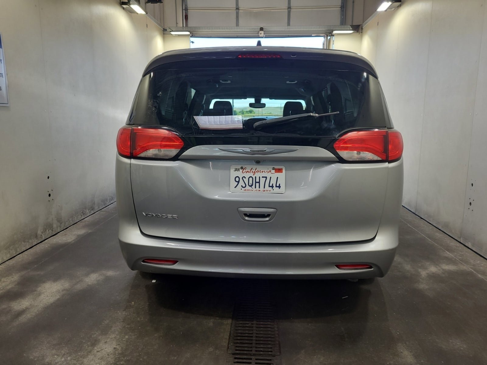 Used 2021 Chrysler Voyager Lxi image 10