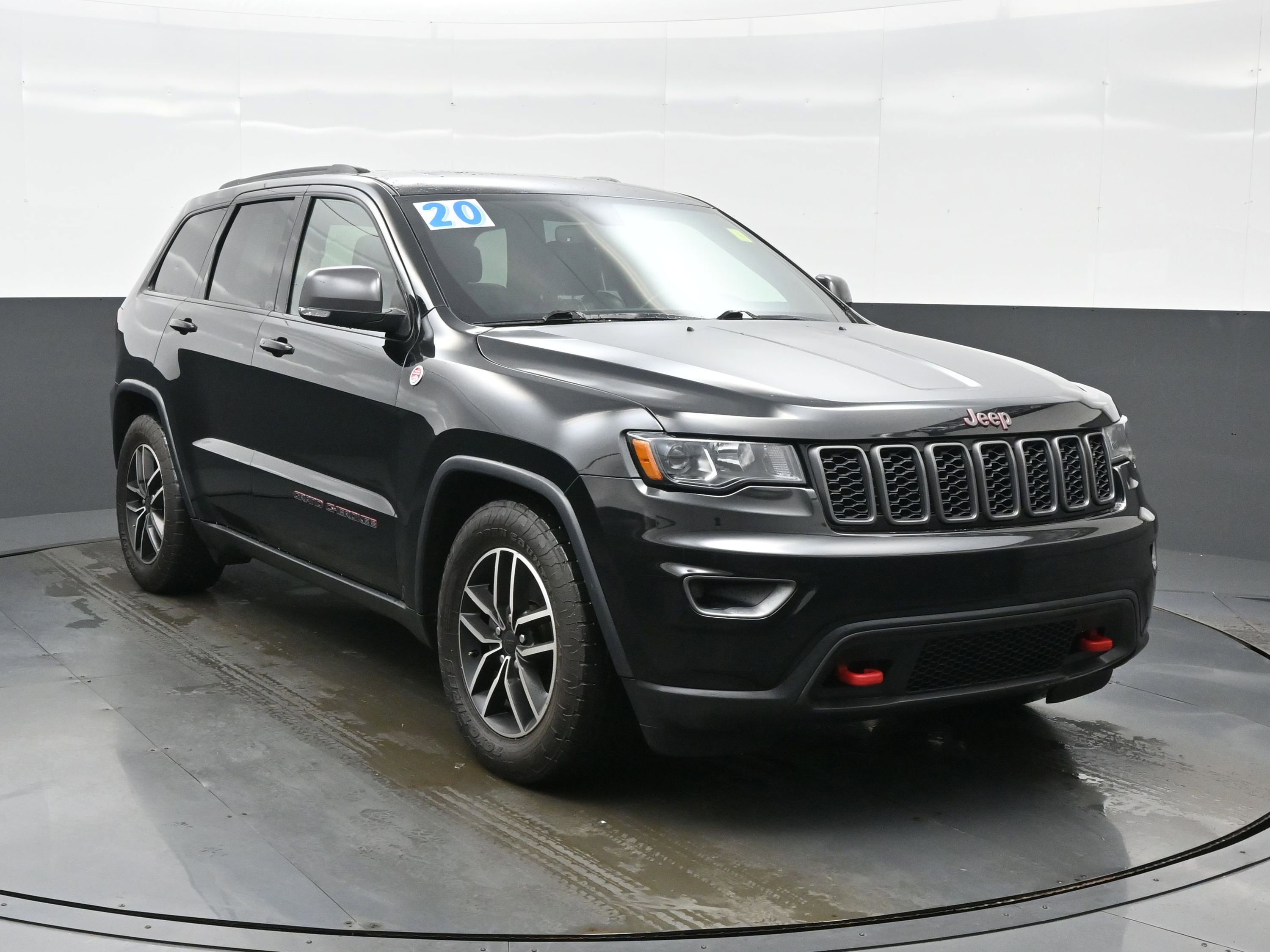 Used 2020 Jeep Grand Cherokee Trailhawk AWD/4WD image 8