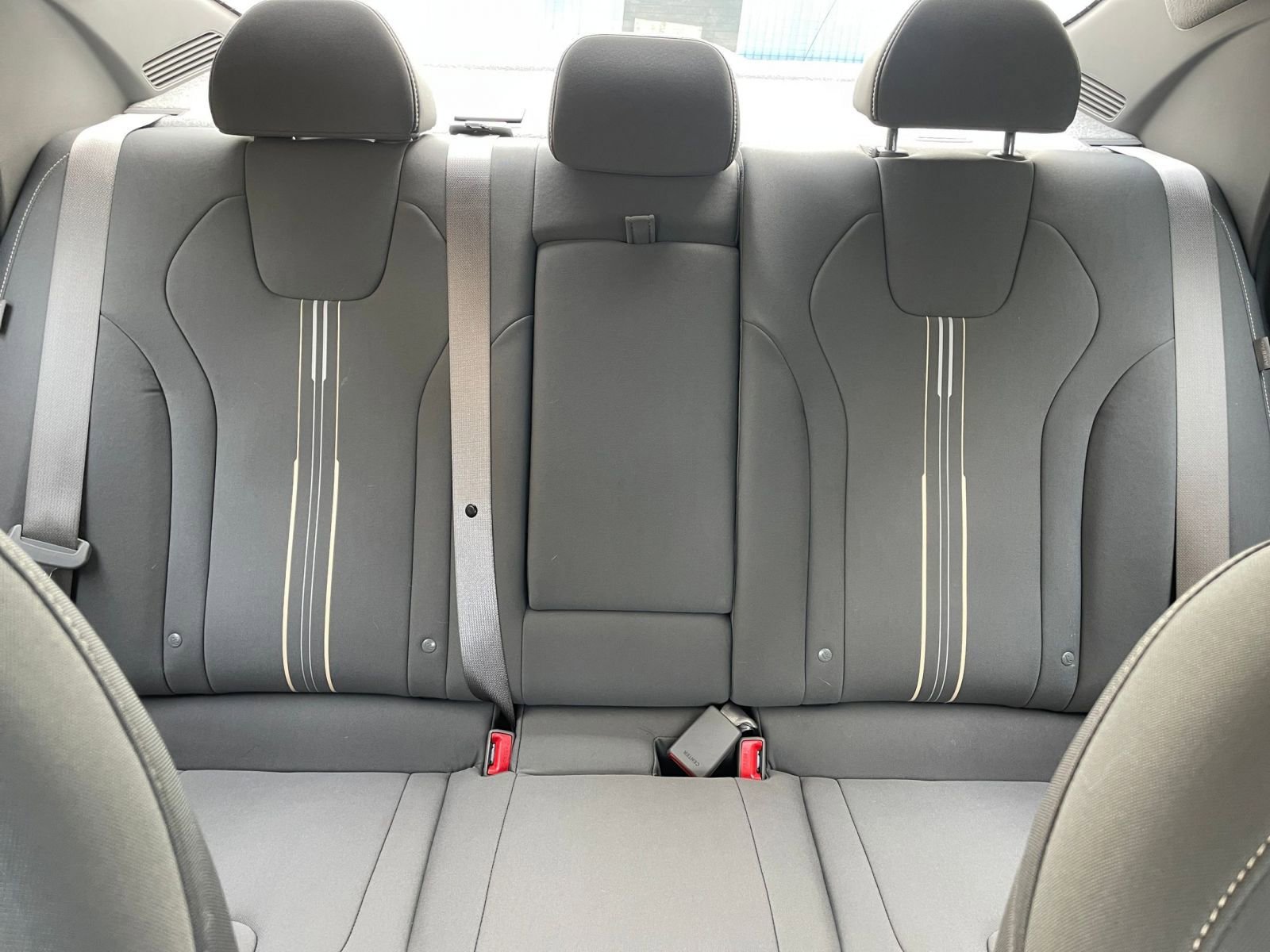 Used 2025 Hyundai Elantra SEL image 39