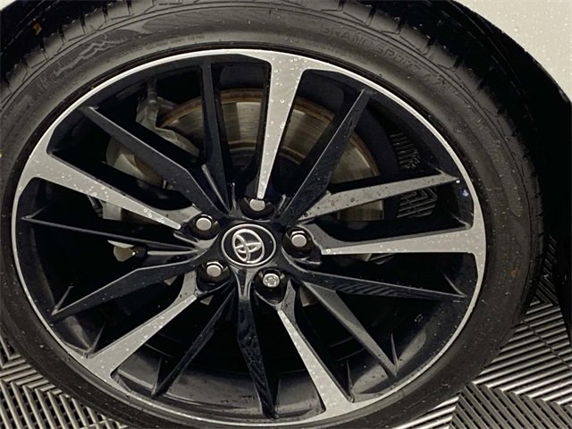 Used 2020 Toyota Camry XSE image 29