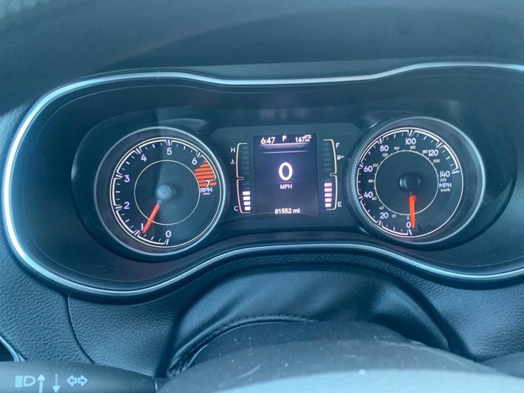 Used 2019 Jeep Cherokee Latitude w/ Popular Appearance Group AWD/4WD image 16
