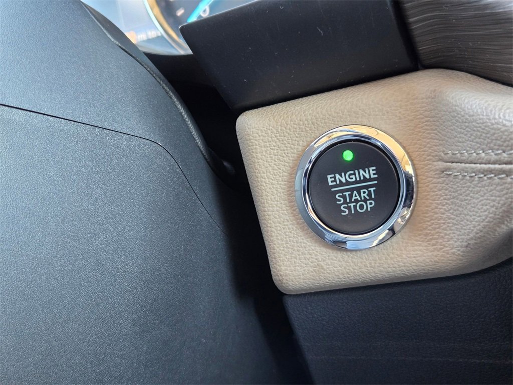 Used 2024 Ford Expedition Limited image 17