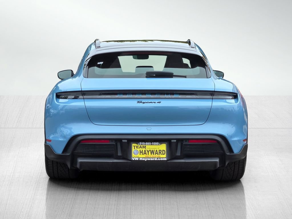 Used 2022 Porsche Taycan 4 Cross Turismo AWD/4WD image 6