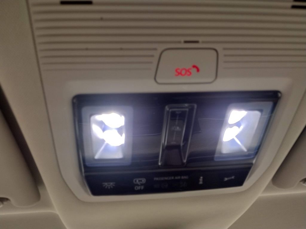 New 2025 Volkswagen ID. Buzz 1st Edition image 39