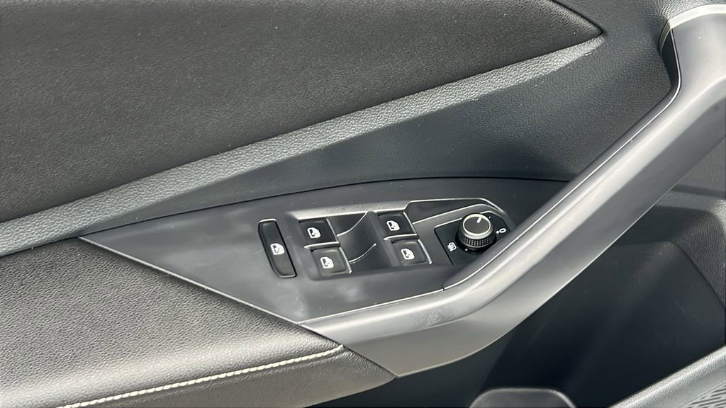 Certified 2024 Volkswagen Jetta SE image 16