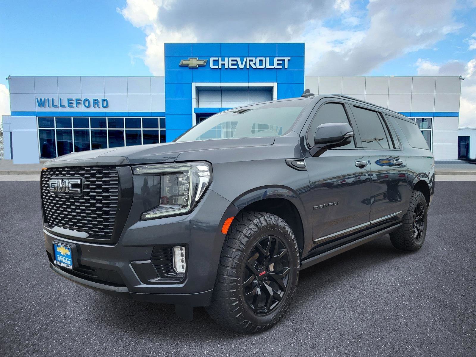Used 2022 GMC Yukon XL Denali w/ Denali Premium Package AWD/4WD video 1