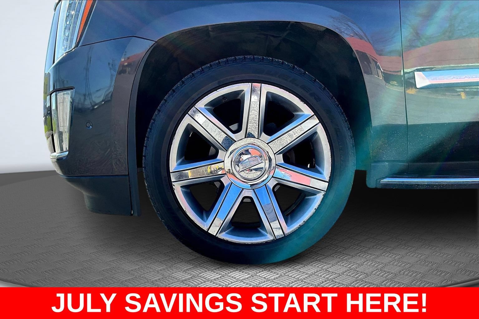 Used 2018 Cadillac Escalade ESV Luxury AWD/4WD image 43