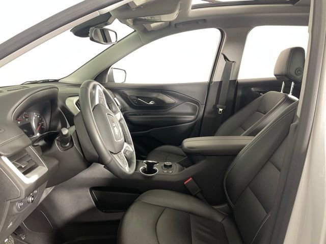 Used 2024 GMC Terrain SLT w/ Infotainment Package II image 29
