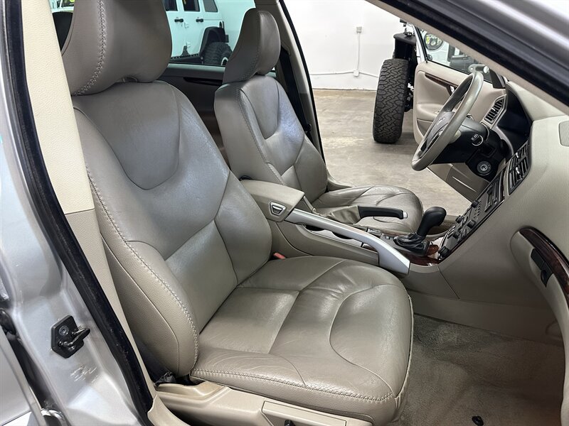 Used 2007 Volvo XC70 AWD/4WD image 26