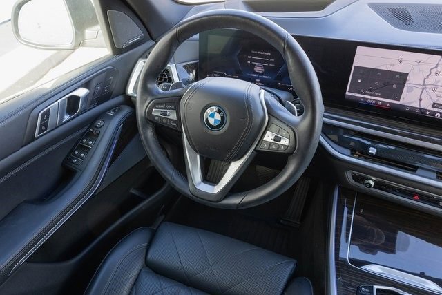 Used 2024 BMW X5 xDrive50e image 19