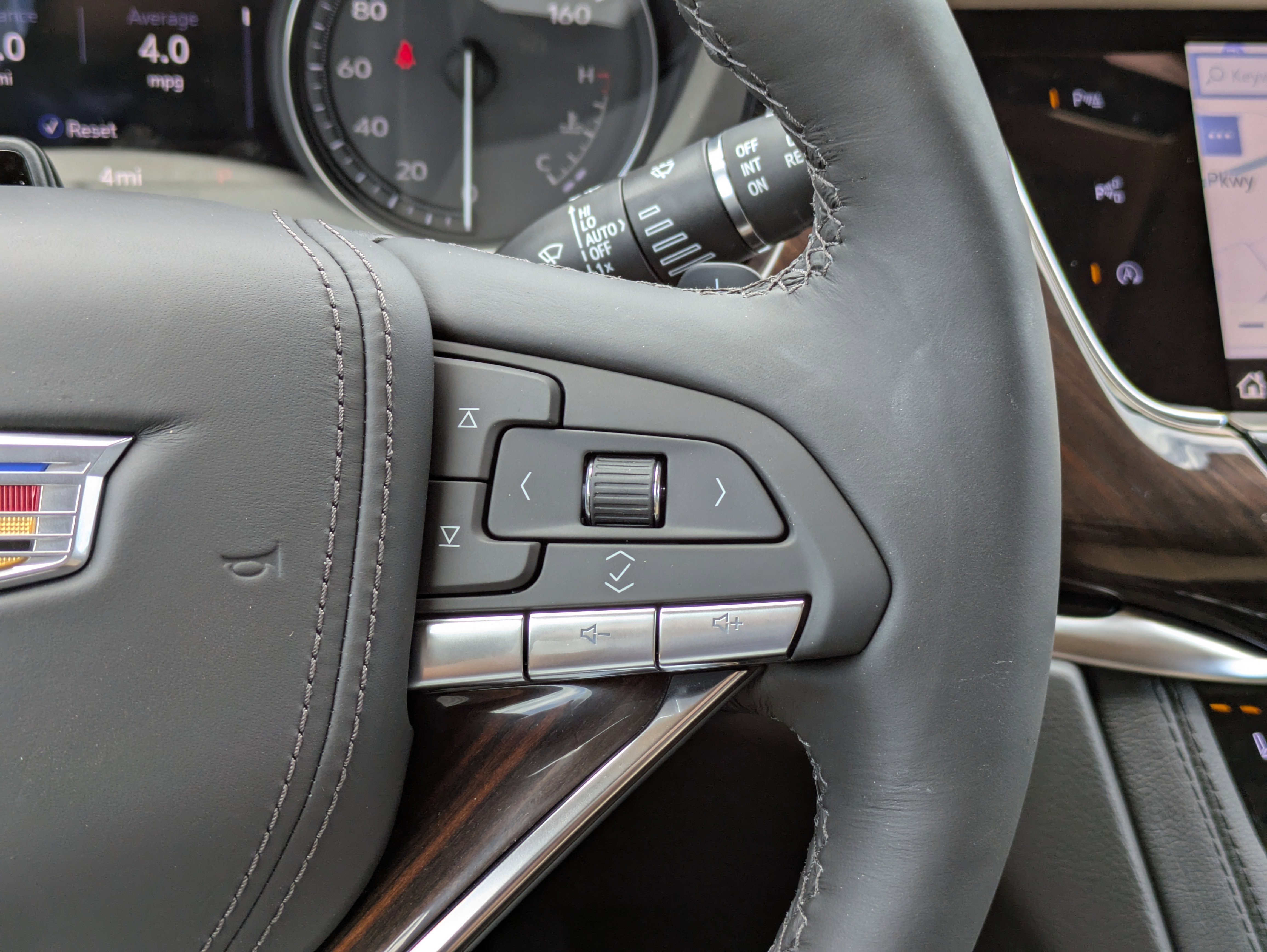 New 2025 Cadillac XT6 Premium Luxury w/ Platinum Package image 23