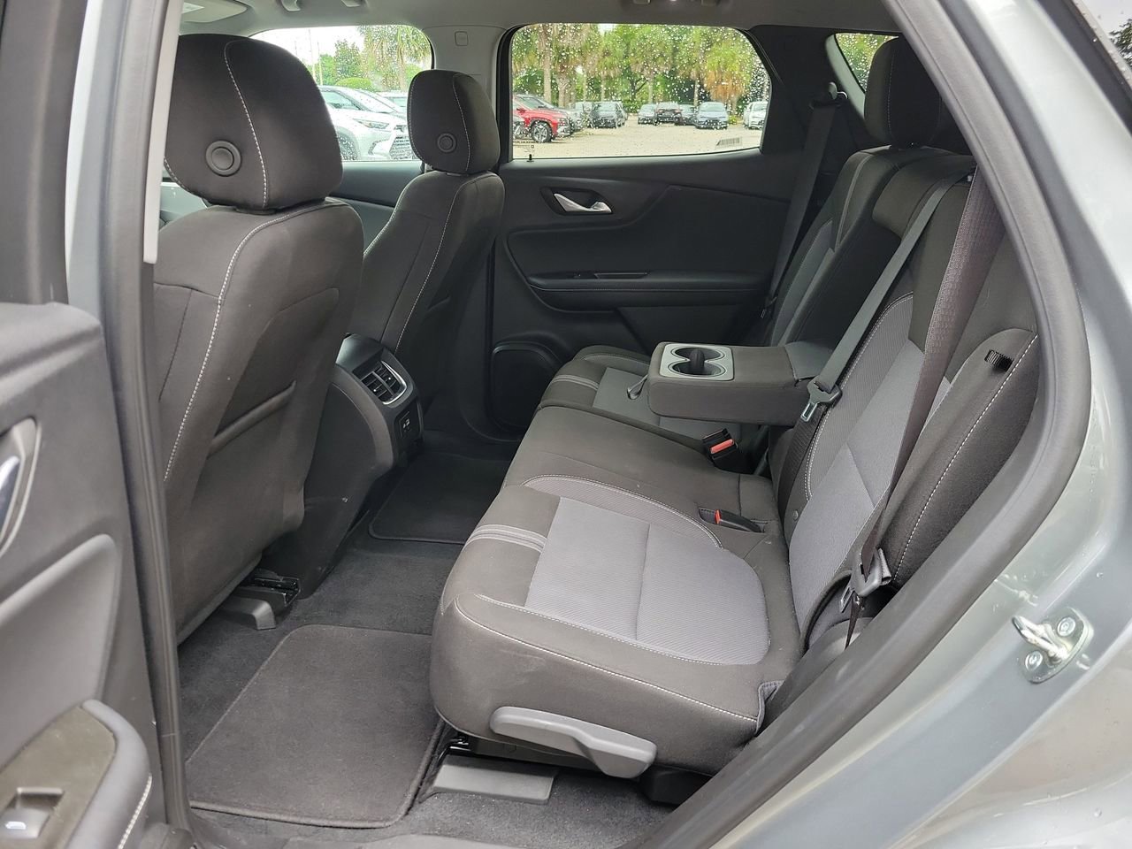 Used 2025 Chevrolet Blazer LT FWD image 8