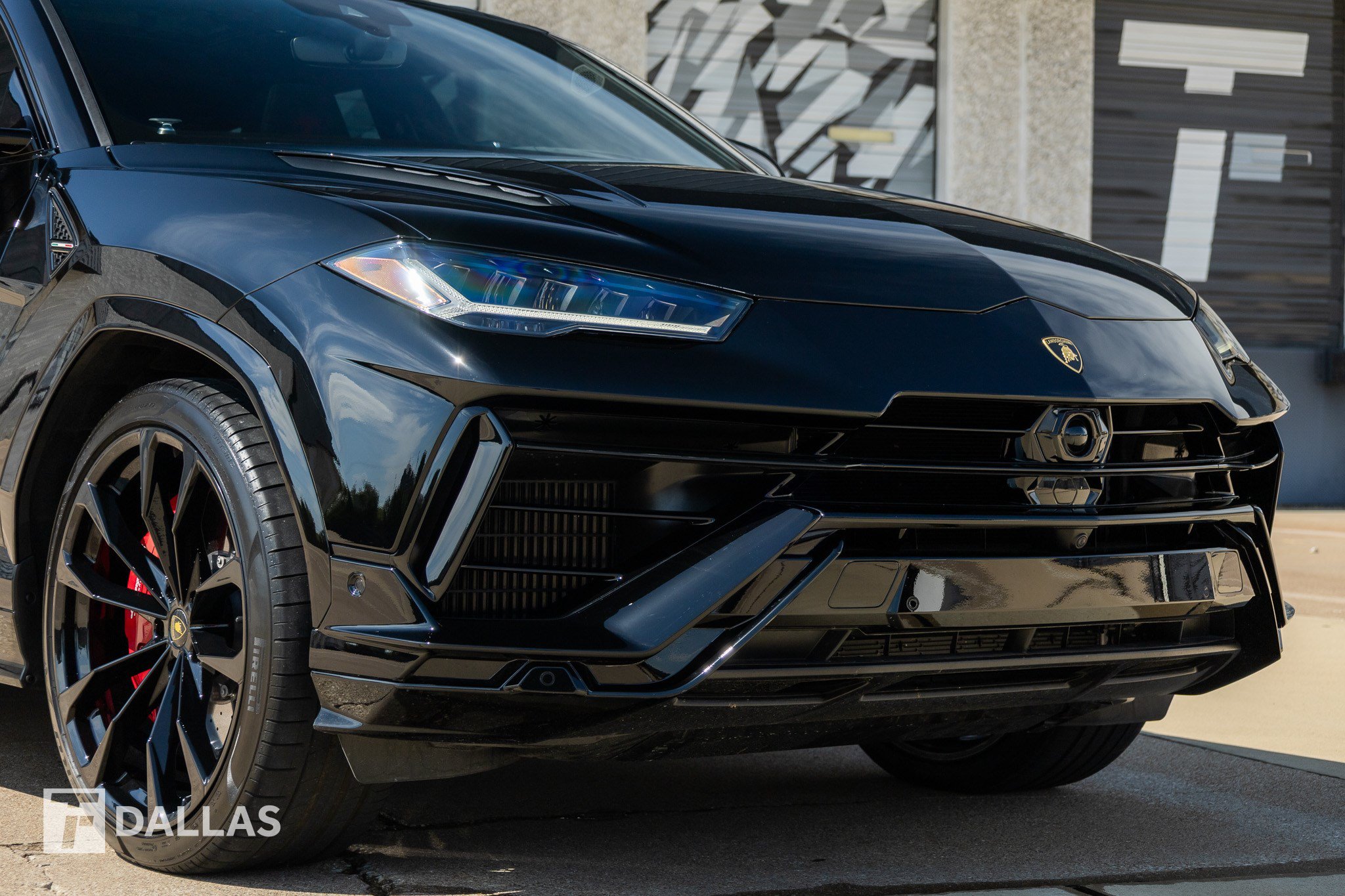 Used 2023 Lamborghini Urus S AWD/4WD image 2