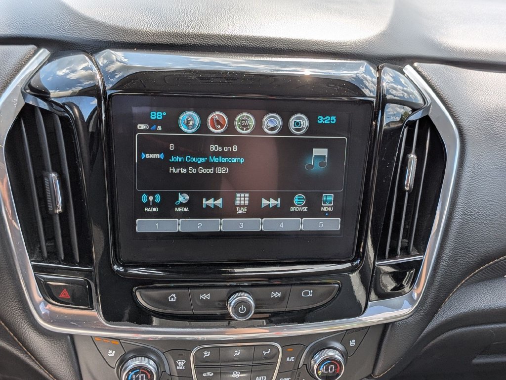 Used 2019 Chevrolet Traverse Premier w/ Redline Edition AWD/4WD image 15