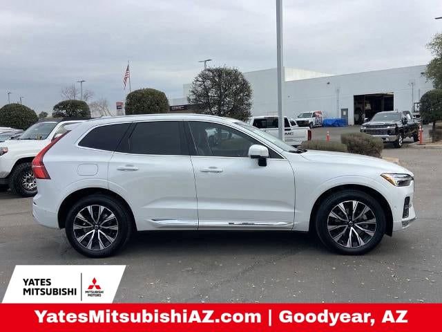 Used 2023 Volvo XC60 B5 Plus AWD/4WD image 2