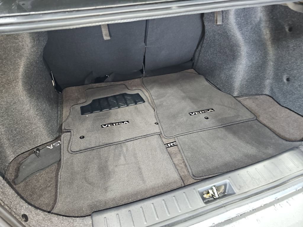 Used 2025 Nissan Versa SV w/ Trunk Package image 22