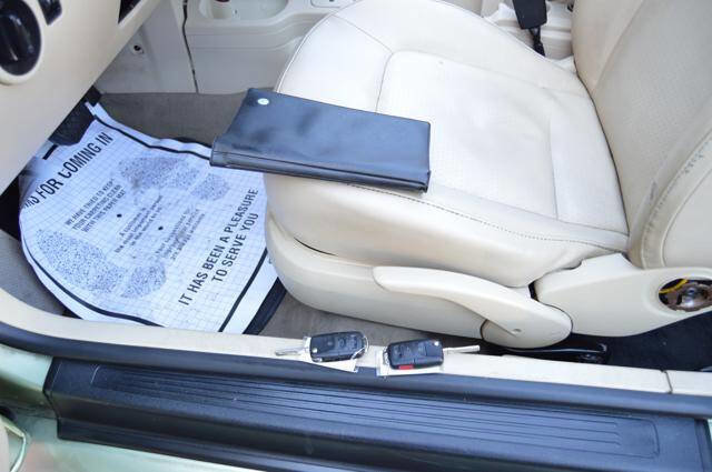 Used 2008 Volkswagen Beetle S image 29