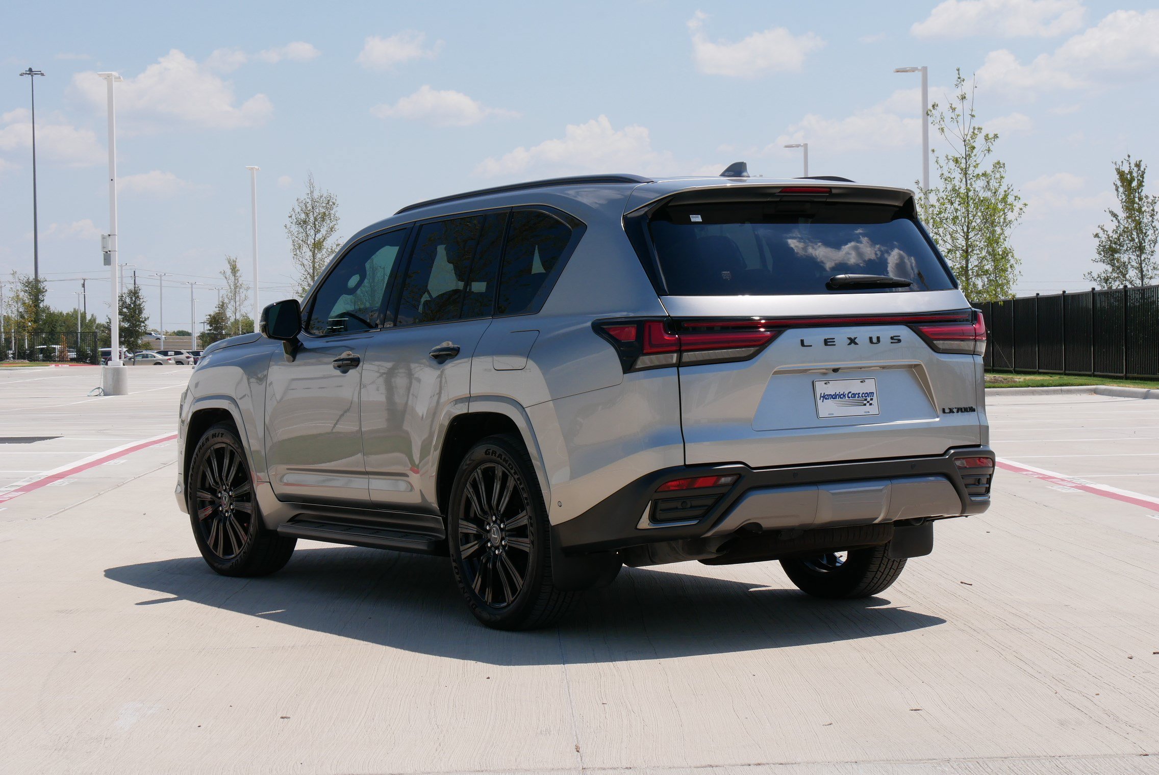Used 2026 Lexus LX 700h Luxury w/ Appearance Package AWD/4WD image 7