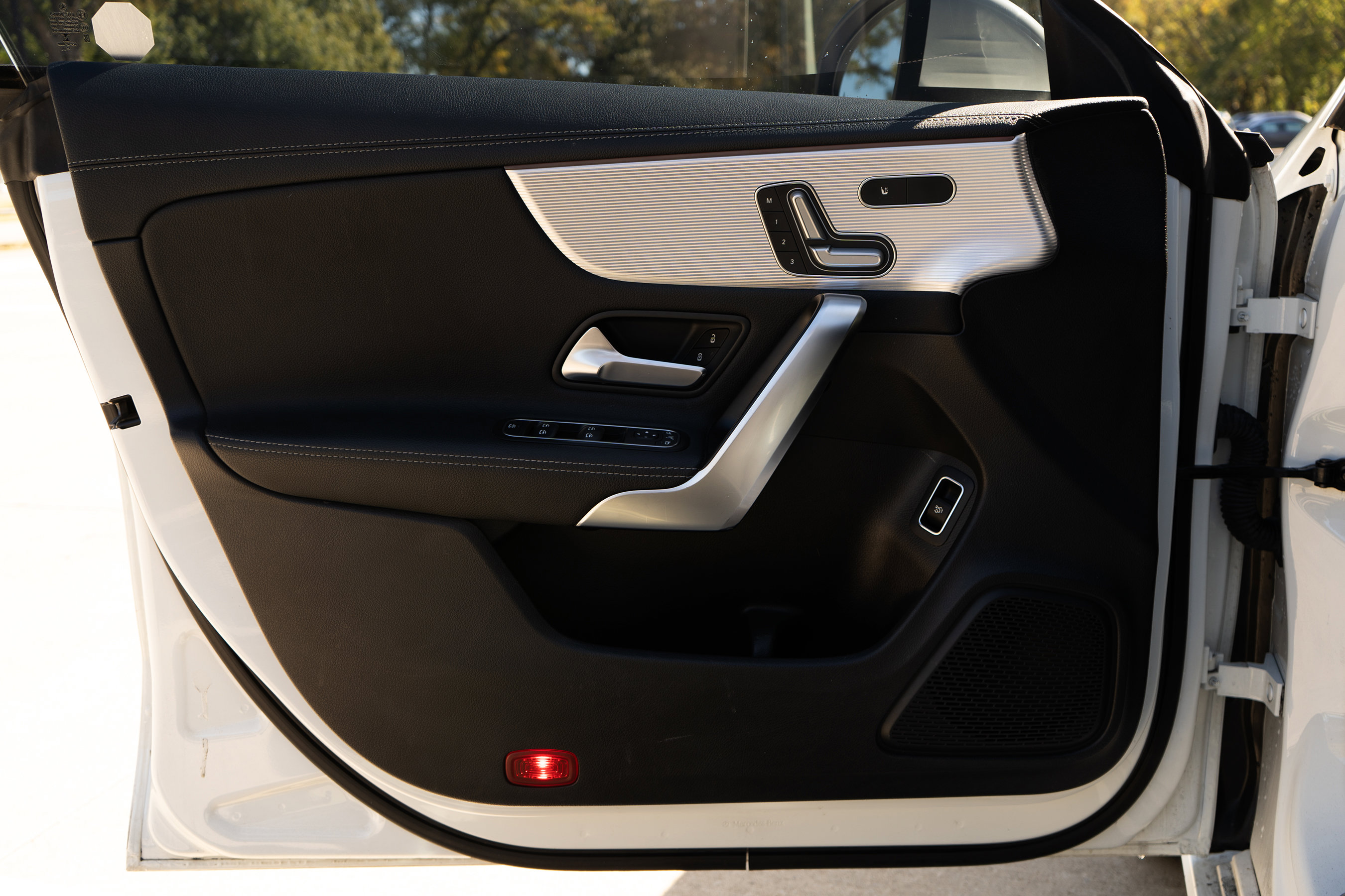 Used 2020 Mercedes-Benz CLA 250 4MATIC image 36