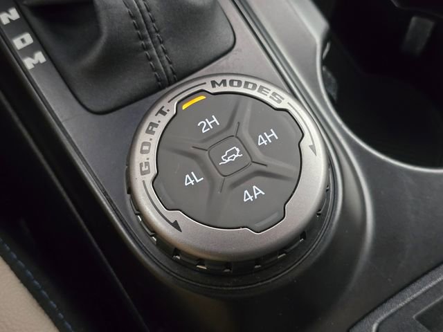 Used 2023 Ford Bronco Wildtrak image 38